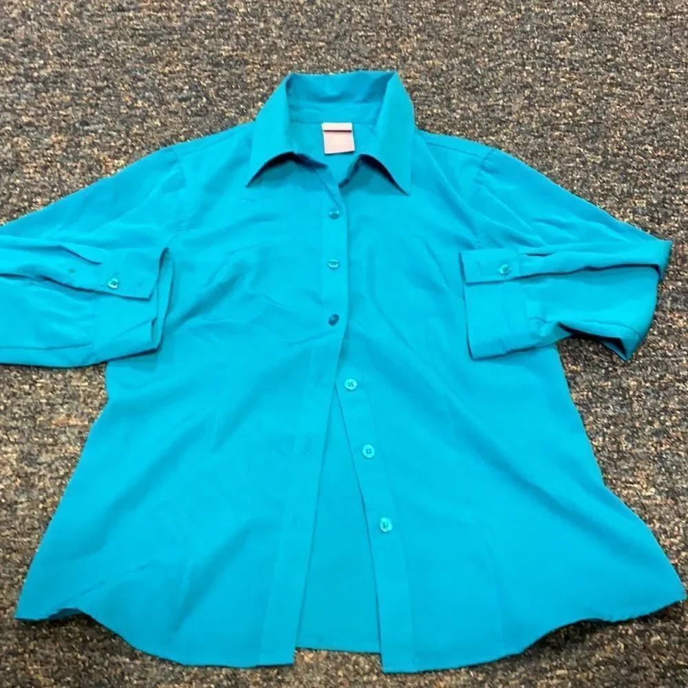 Laura Scott Teal Button Down Shirt sz. Small petite